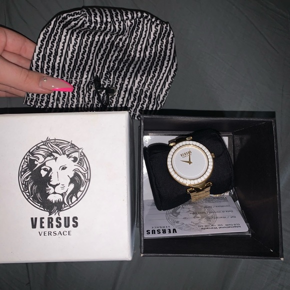 VERSUS VERSACE WATCH - Picture 5 of 5